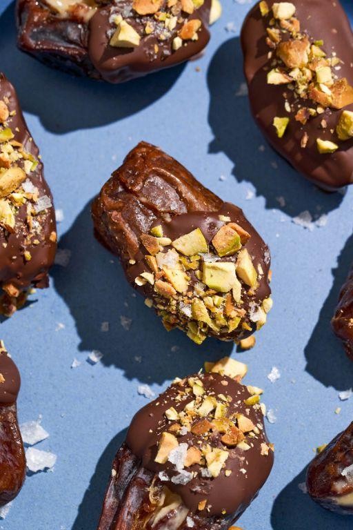 Gourmet Stuffed Dates: Sweet & Salty Bites for Elegant Entertaining