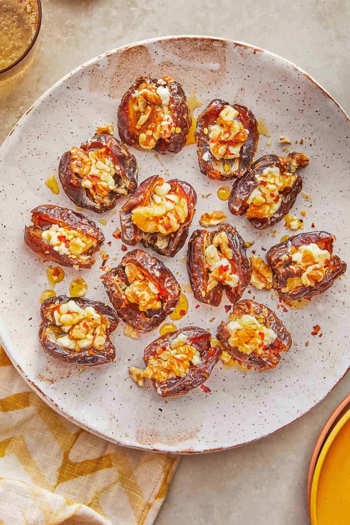 Stuffed Dates: 10-Minute Wow-Factor Appetizers & Flavor Pairings